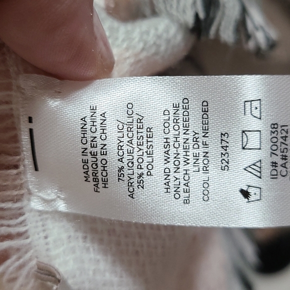 Loft Plaid Blanket Scarf - Picture 7 of 7